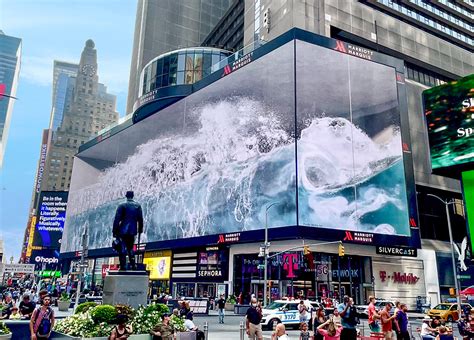 Silvercast Is Bringing The First 3d Digital Media Art Whale To Times Square Fairmont Post