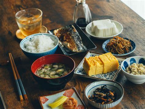 How To Turn Cheap 7 11 Food Into A Japanese Traditional Breakfast