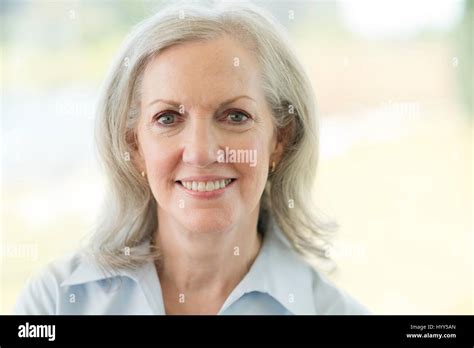 Smiling Happiness Front Head Face Hi Res Stock Photography And Images