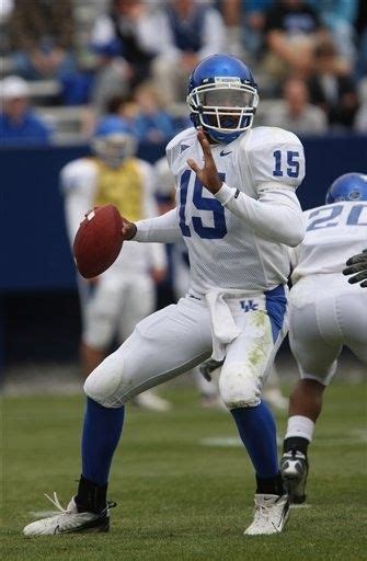 We all love signing players, but finding the best football manager 2020 coaches can be a grind. In this April 19, 2008 file photo, White team quarterback ...