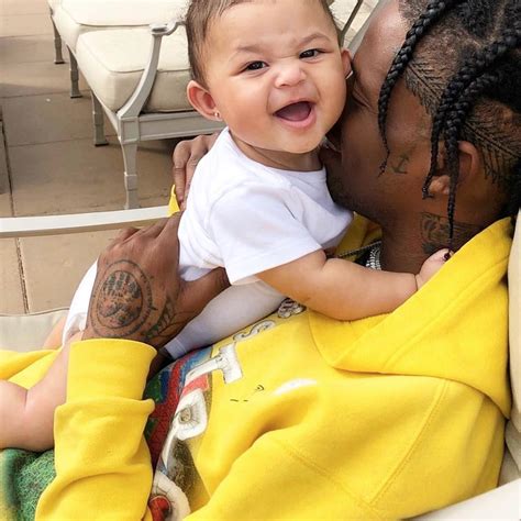 Kylie Jenner And Travis Scott Post More Stormi Pictures Stormi