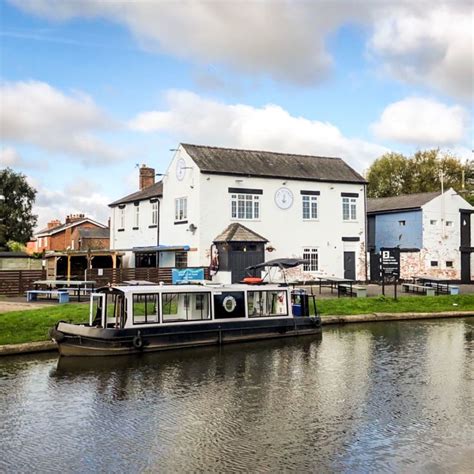 Afternoon Tea And Lancashire Canal Cruise For Four