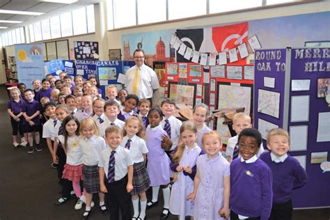 Brierley Hill School Children Proudly Show Off Local History Projects