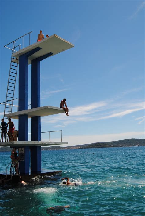 The Dangers Of Diving Boards Desertdivers
