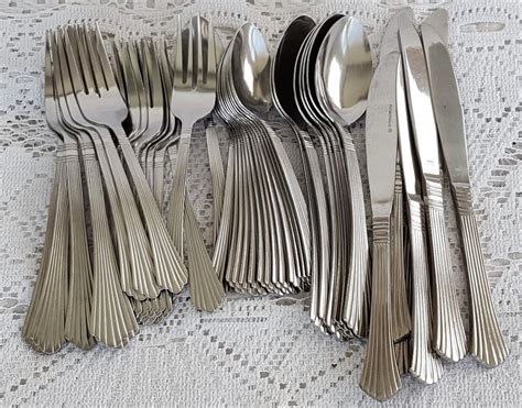 45 Pieces Farberware Heron Flatware Stainless Steel Mixed Lot Forks