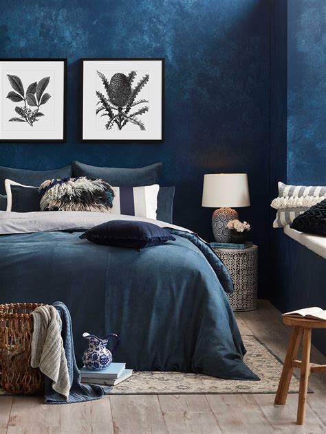 Blue Feature Wall Bedroom Ideas