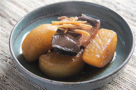 Vietnamese daikon and carrot pickles. Buri Daikon Recipe - Japanese Cooking 101