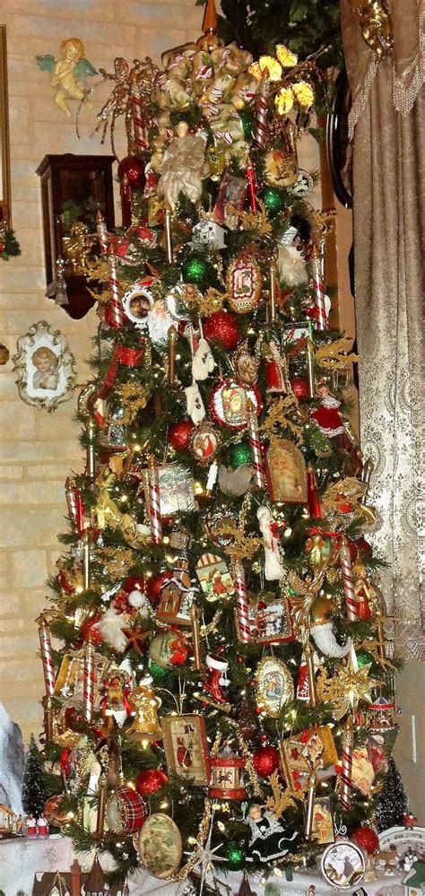 A Debbie Dabble Christmas A Victorian Style Christmas Tree And Village
