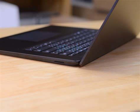 Microsoft Surface Laptop 3 Black15 Ryzen 5 3580u Ram 8gb Ssd 256gb