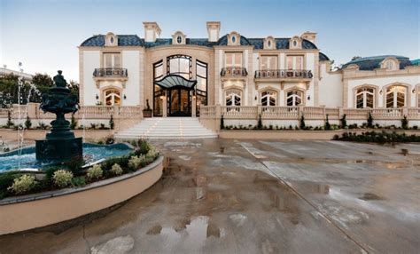 Beverly Hills Mega Mansion Re Lists For 80 Million Homes Of The Rich