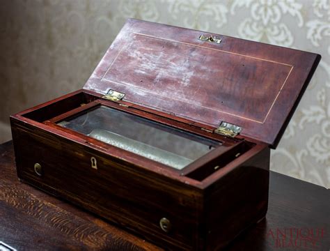 Find great deals on ebay for antique music boxes. Antique Beauty - 19th-Century Antique Music Box