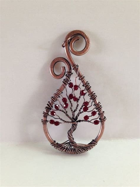 Découvrez les Bijoux arbre de Vie Yggdrasil dans la boutique MENVIKING cliquez sur le lien