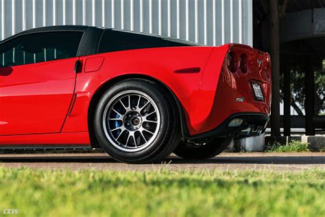 Red Chevrolet C6 Zr1 Corvette Ccw C14 Monoblock Wheels In Gunmetal