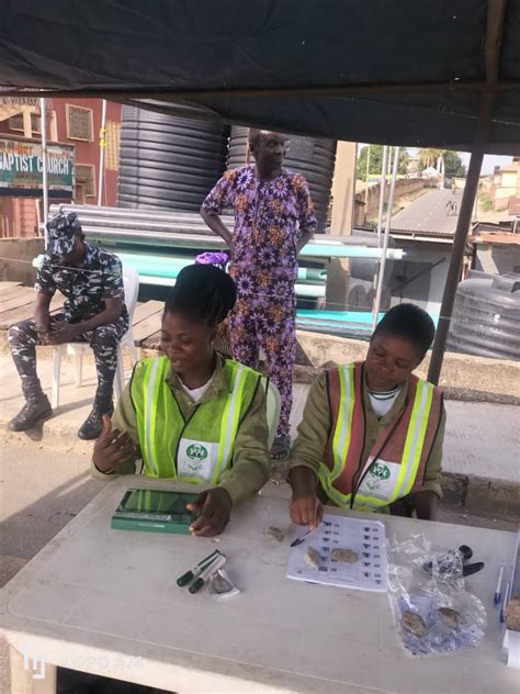 Osun Voting Commences At Ward 4 Unit 13 Ataoja D Businessday Ng