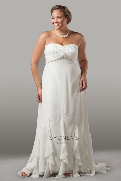 There are 49030 designer wedding dress for sale on etsy, and they cost $309.98 on average. Lori Sample Wedding Gown sale - Sydney's Closet #Wedding # ...