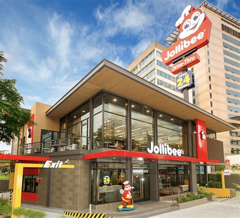 Look Jollibee Celebrates 1000th Store Opening Gives Php10 Million