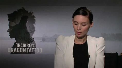 The Girl With The Dragon Tattoo Interview With Rooney Mara Youtube