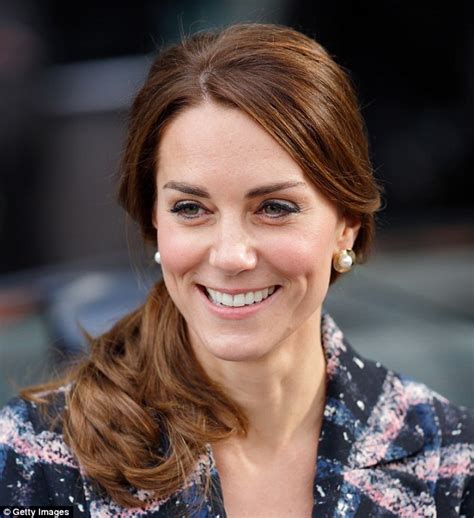 As Kate Middleton Brings Back The Topsy Tail Femail Details How To Get