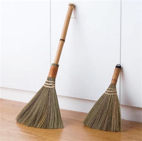 Japanese Short Handle Soft Bristle Broom Hardwood Floor Sweeping Brush