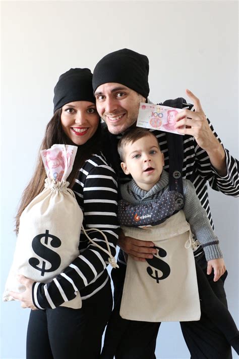 Of all the diy halloween costumes for tweens and teens i've seen, these 5 are some of the most adorable. DIY Family Costume: Bank Robbers | Family costumes, Robber costume, Costumes