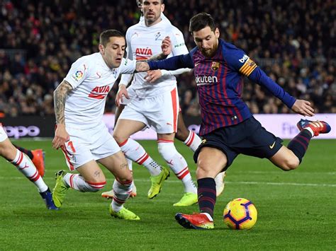 Lionel Messi Scores 400th La Liga Goal Herald Sun