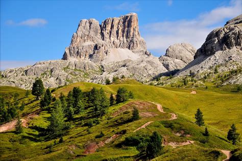 Download Wallpaper Mount Averau Dolomites Cortina Dampezzo Italy