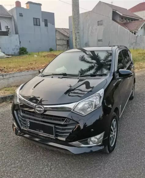 Daihatsu Sigra R Deluxe M T 2016 Mobil Bekas 914999696