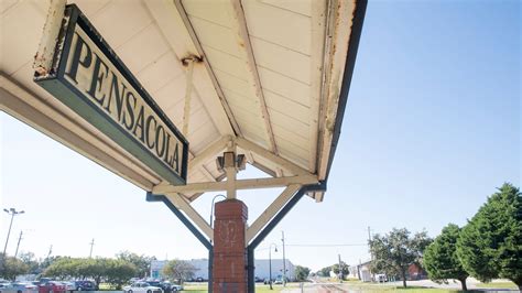 I liked my grandmothers river house on the st johns an but i lived there a number of years, and this is how i would differentiate the three beaches you list. Railroad giant CSX announces deal to sell Pensacola ...
