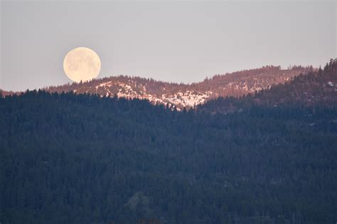 Moonset Over Blue Mountain Blue Mountain Celestial Outdoor