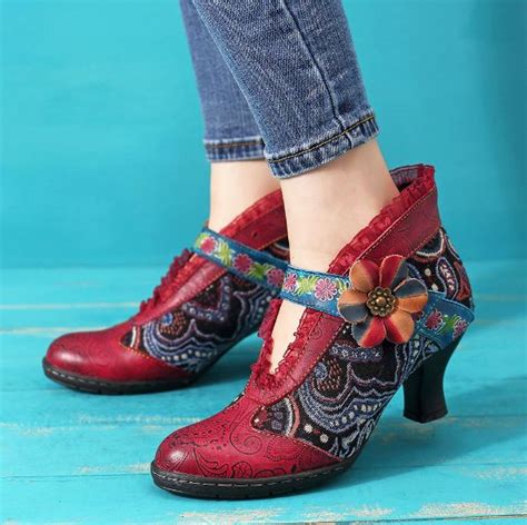 10 Pairs Of Unique And Creative Handmade Womens Boots