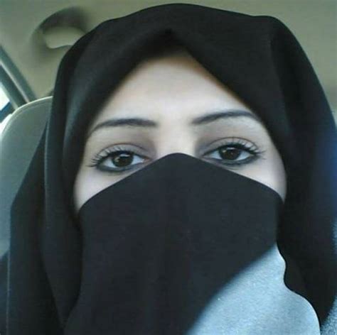 امرأة سعودية تبلغ من العمر 33 عاماً تعرض نفسها للزواج مقابل هذه الشروط