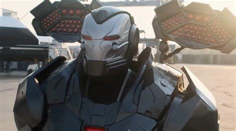 Avengers Endgame Fan Creates Massive War Machine Armor