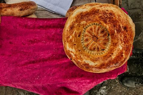 Uzbek Bread Types
