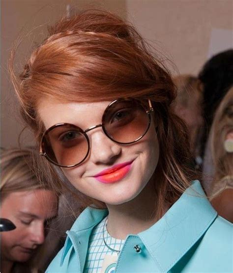 Love This Eyeglasses And Two Colors Lips Holly Fulton Beauty Make Up Lip Colors Body Art