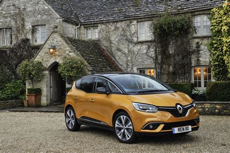 Yellow, 2016, house, Renault Scenic - Cars Wallpapers: 2560x1707