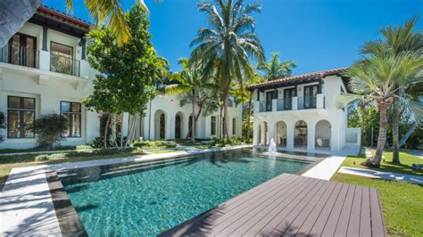 This Beautiful Modern Miami Beach Mansion Just Listed For 20 Million