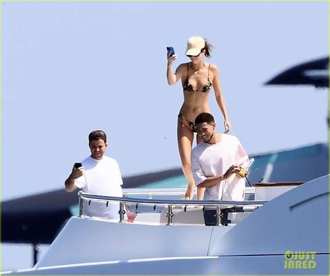 Kendall Jenner Photographed During A Pda Filled Yacht Day With Boyfriend Devin Booker Photo