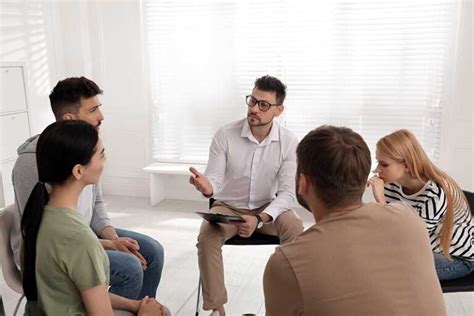 How Group Therapy Helps Benefit Addiction Recovery