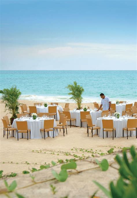 Style awards beach wedding venues. 10 Wedding Venues with Private Beaches | Beach wedding ...