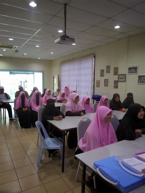 Lagu kolej komuniti nafas baru versi 2. MADRASAH TAHFIZ AL-QURAN AL-FAIZIN (MADTAAF): PROGRAM ...