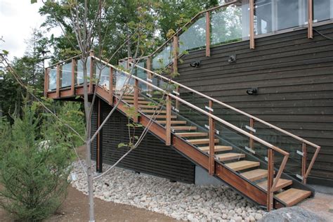 4.2 out of 5 stars 30. glass and wood railings - Google Search | Outdoor stair railing, Outdoor stairs, Stair railing