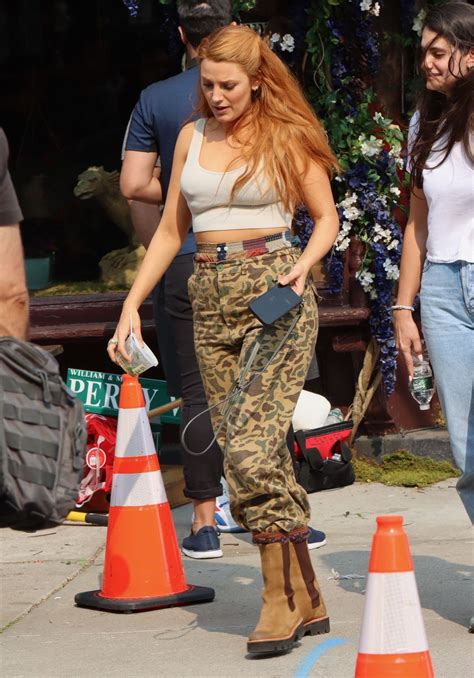 Blake Lively On The Set Of It Ends With Us In New Jersey 05 24 2023 Hawtcelebs