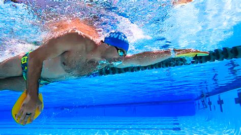 The Best Hand Position For Swimming The Science Of Swimming With Open