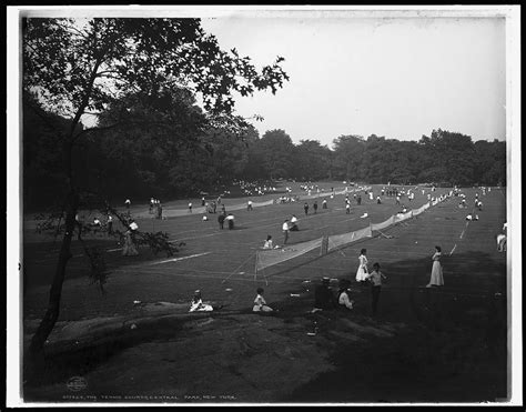 Central park features 30 public tennis courts at the central park tennis center, located at west 93rd street, near the west drive. 1904 tennis courts. | Magical pictures, Central park ...
