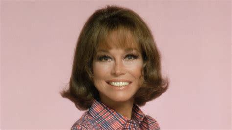 new documentary shows footage from the mary tyler moore show that cbs wouldn t air