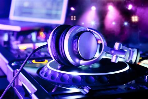 100 to choose for your 2020 playlist wedding songs for 2020: Music DJ | Classie Sounds