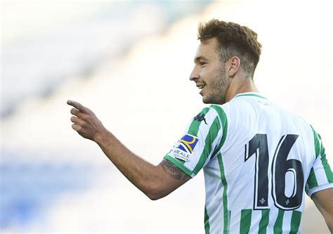 Real betis balompié, commonly referred to as real betis (pronounced reˈal ˈβetis) or betis, is a spanish professional football club based in seville in the autonomous community of andalusia. Report: Betis seek new deal for Tottenham, Saints and Palace target Loren Moron