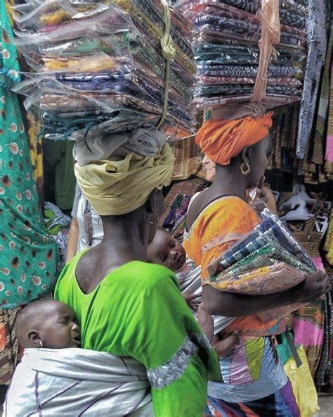 Marché Hlm Dakar Sénégal African Life Senegal African Textiles
