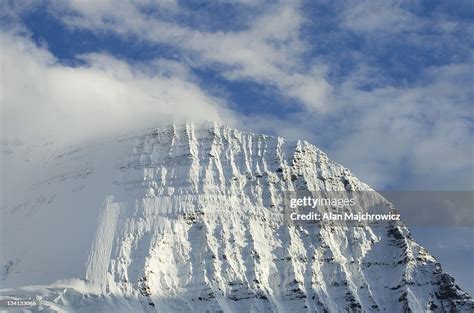 Emperor Face Of Mount Robson High Res Stock Photo Getty Images