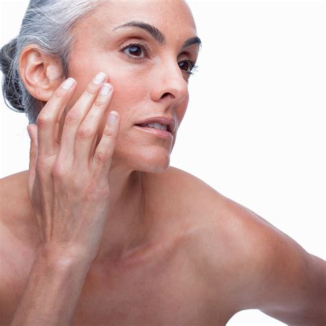 Menopause Skin A Dermatologist S Guide On Everything You Need To Know Vogue India